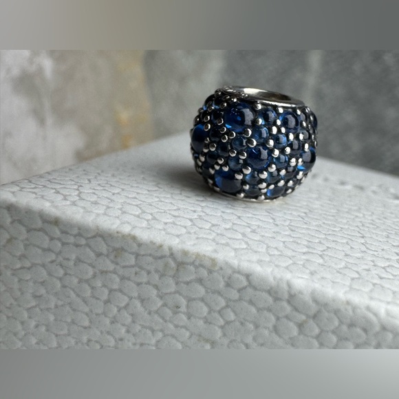 Authentic Retired Pandora Shimmering Droplets with London Blue Crystal S925 Ale - Picture 6 of 12
